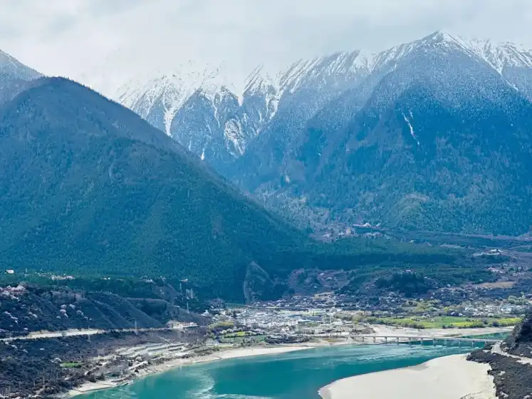 deep canyons, nature adventure, scenic landscapes, China exploration, outdoor travel