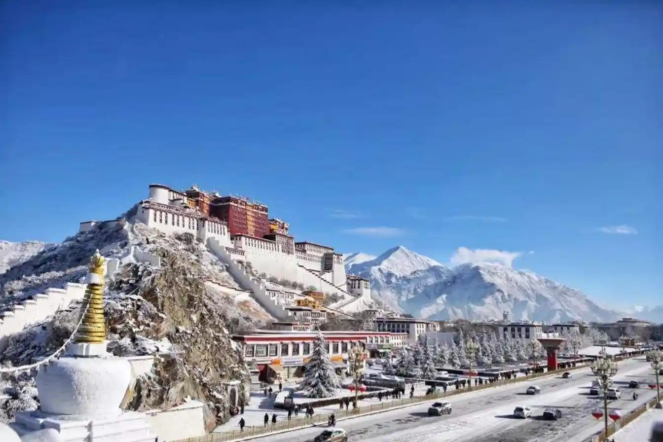 Potala Palace,Lhasa,Tibet,China travel,Iconic landmark,Historic site