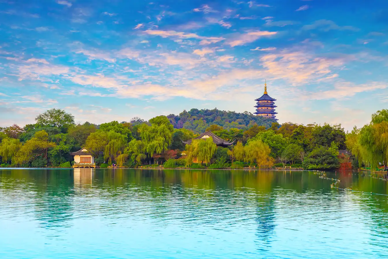 Scenic beauty,China scenic travel, cultural heritage, beautiful lakes, nature retreat