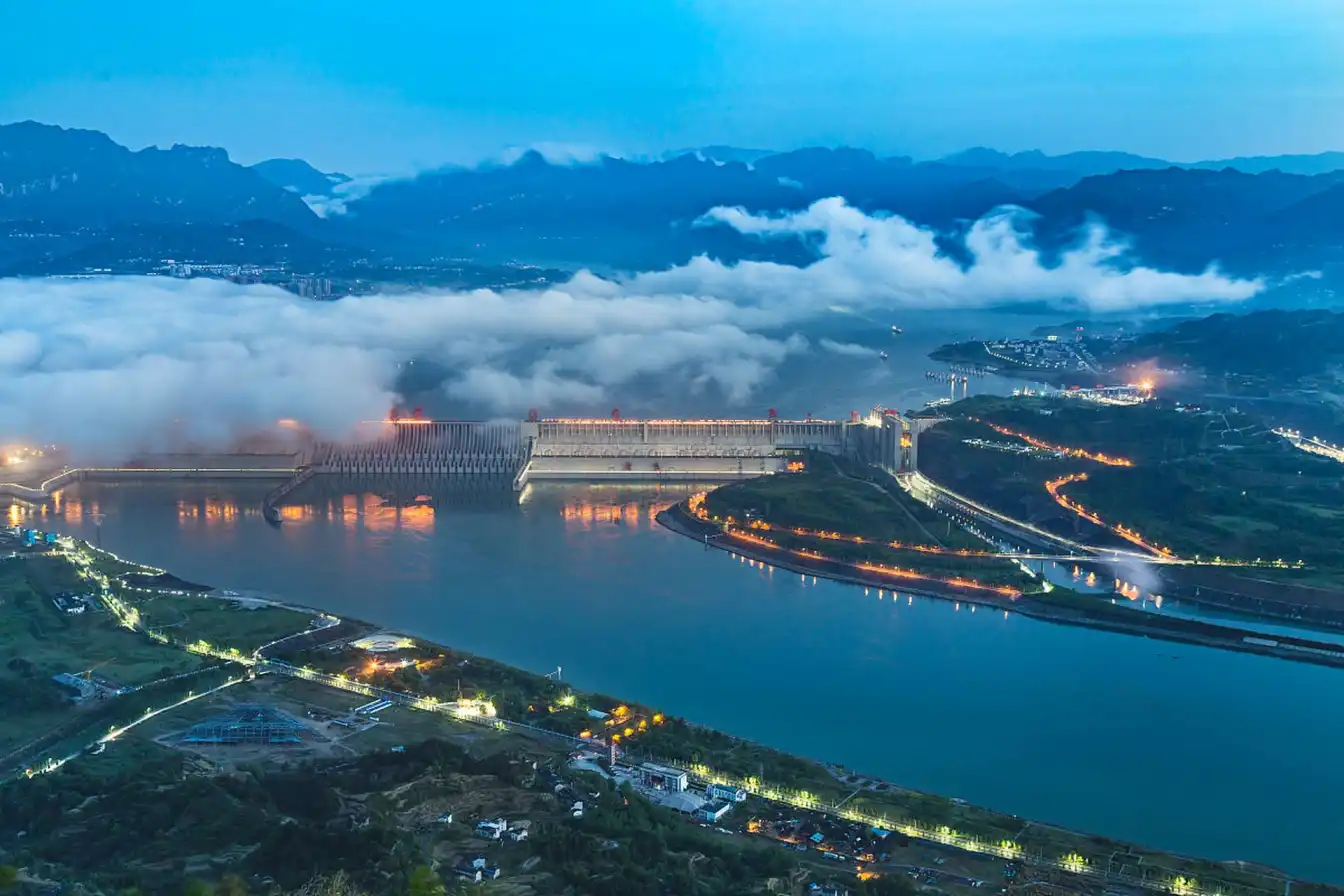 Three Gorges Dam,China travel,engineering marvel,modern technology,Yangtze River,hydroelectric power