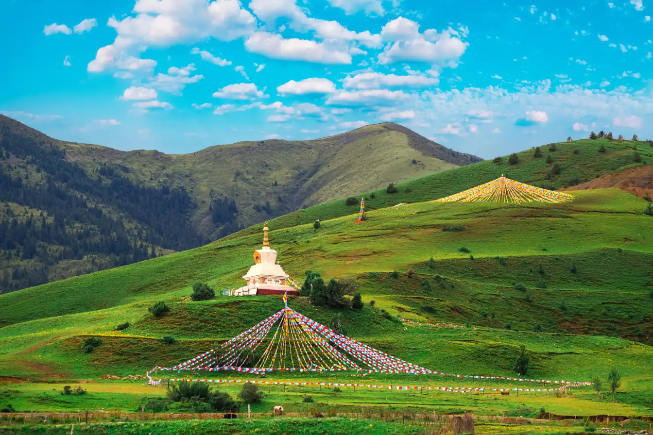 Ili Shata,Xinjiang travel,scenic beauty,mountains,lakes