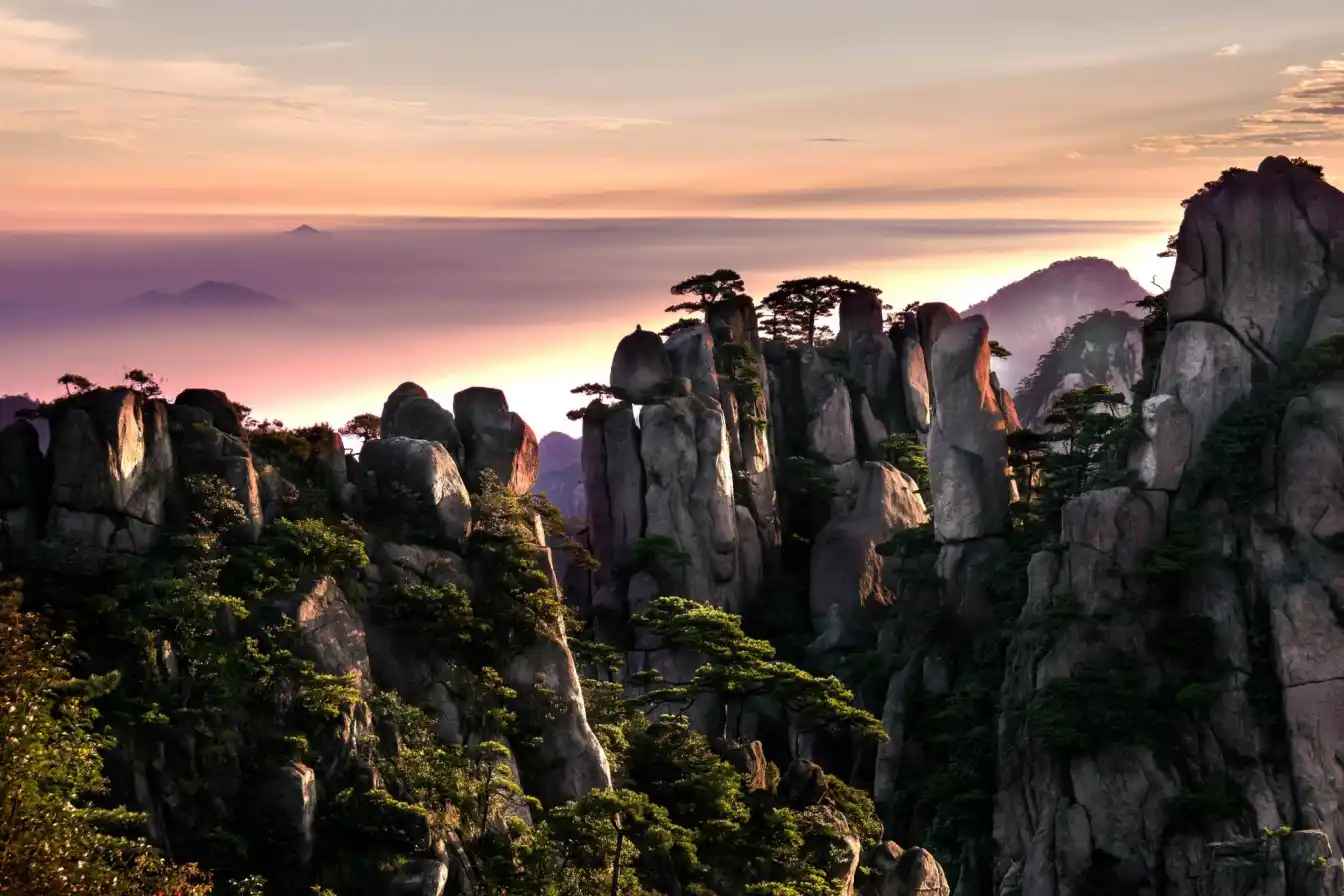 Huangshan,China adventure,Travel tips,Scenic beauty,Outdoor exploration