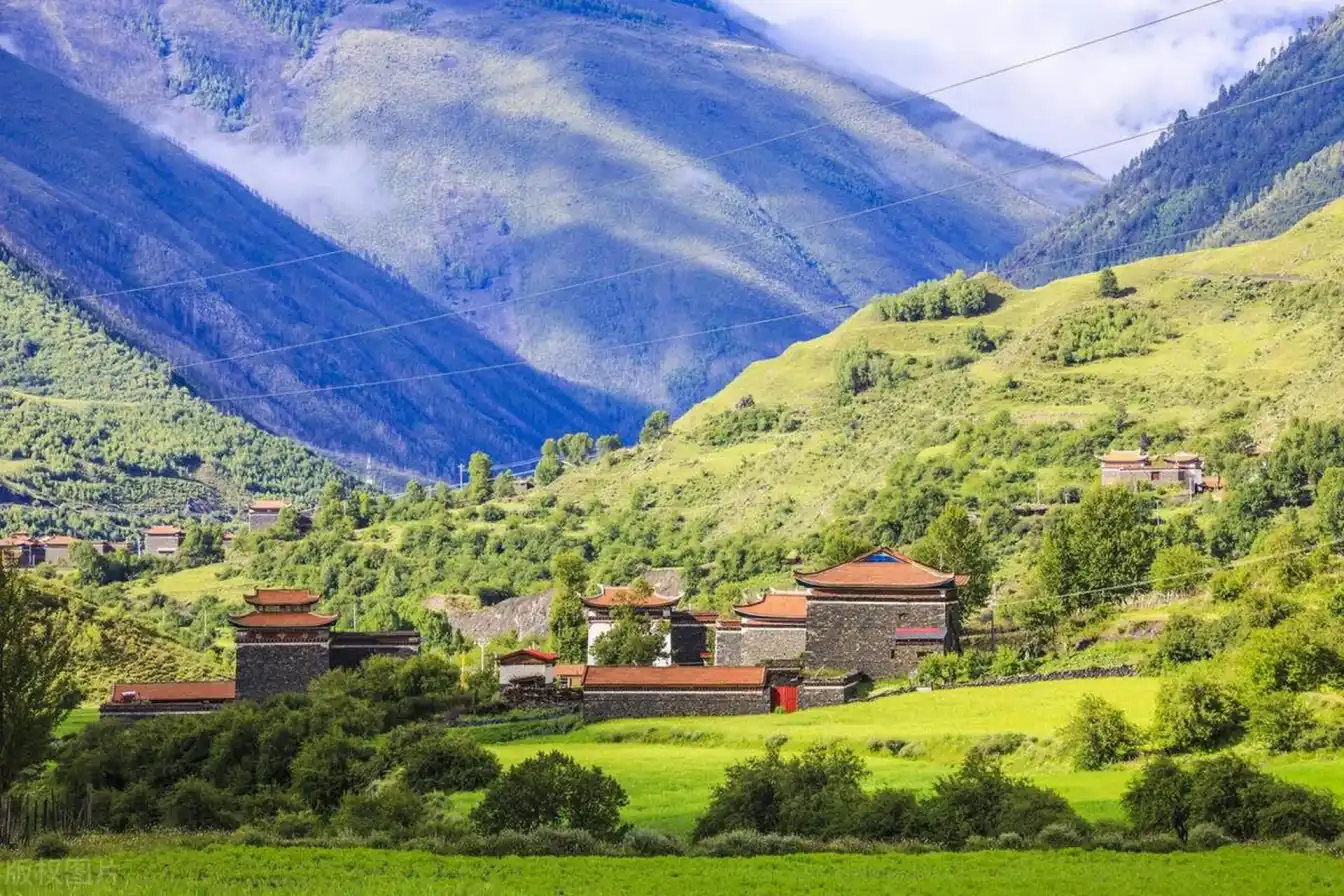 Jiagenba, Ganzi, Sichuan travel, hidden gem, Tibetan culture