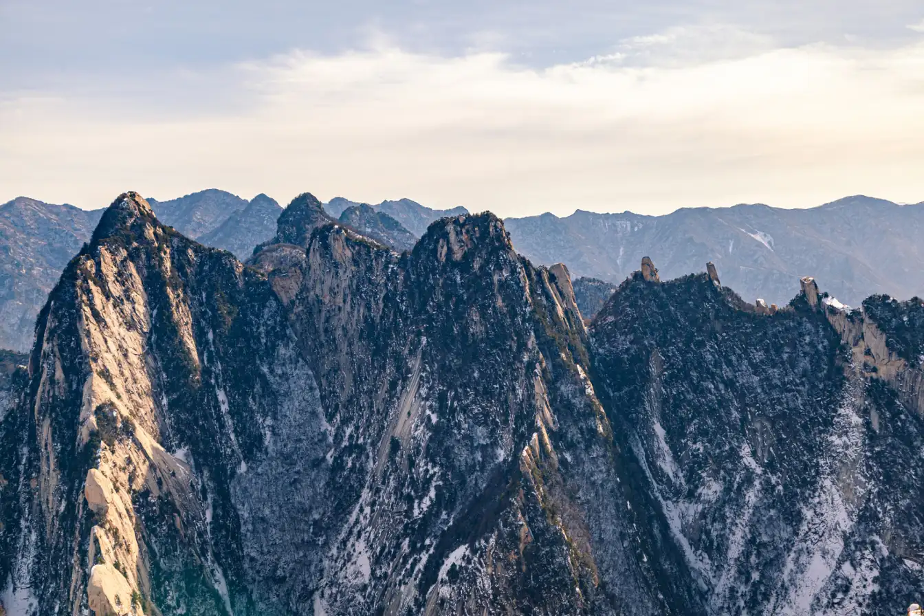 Mount Hua,Shaanxi travel,China travel,Thrilling hikes,Ancient temples,Nature enthusiasts