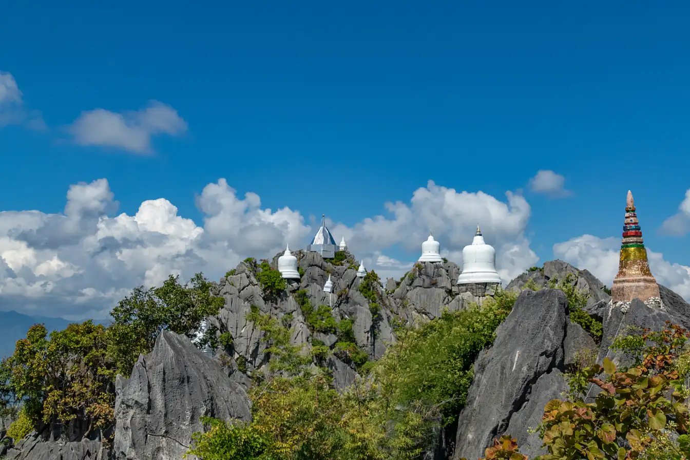 Ili Shata,Xinjiang travel,scenic beauty,mountains,lakes