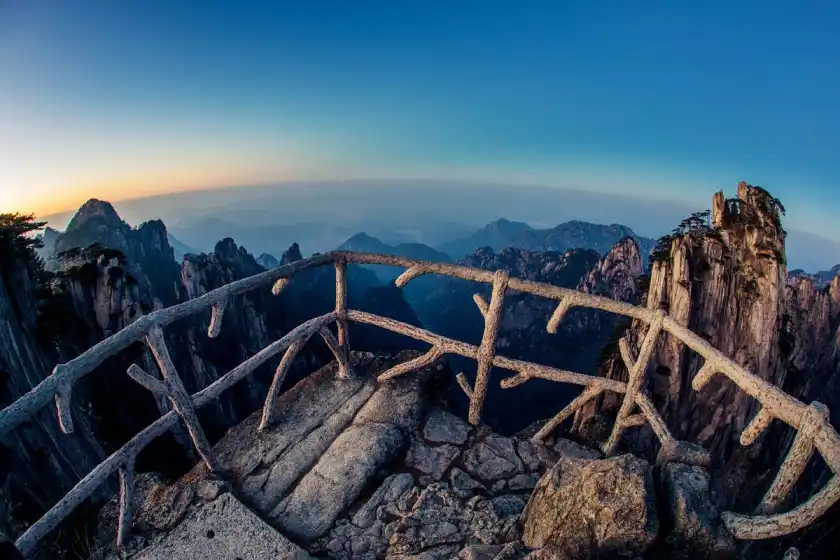 Huangshan,China adventure,Travel tips,Scenic beauty,Outdoor exploration
