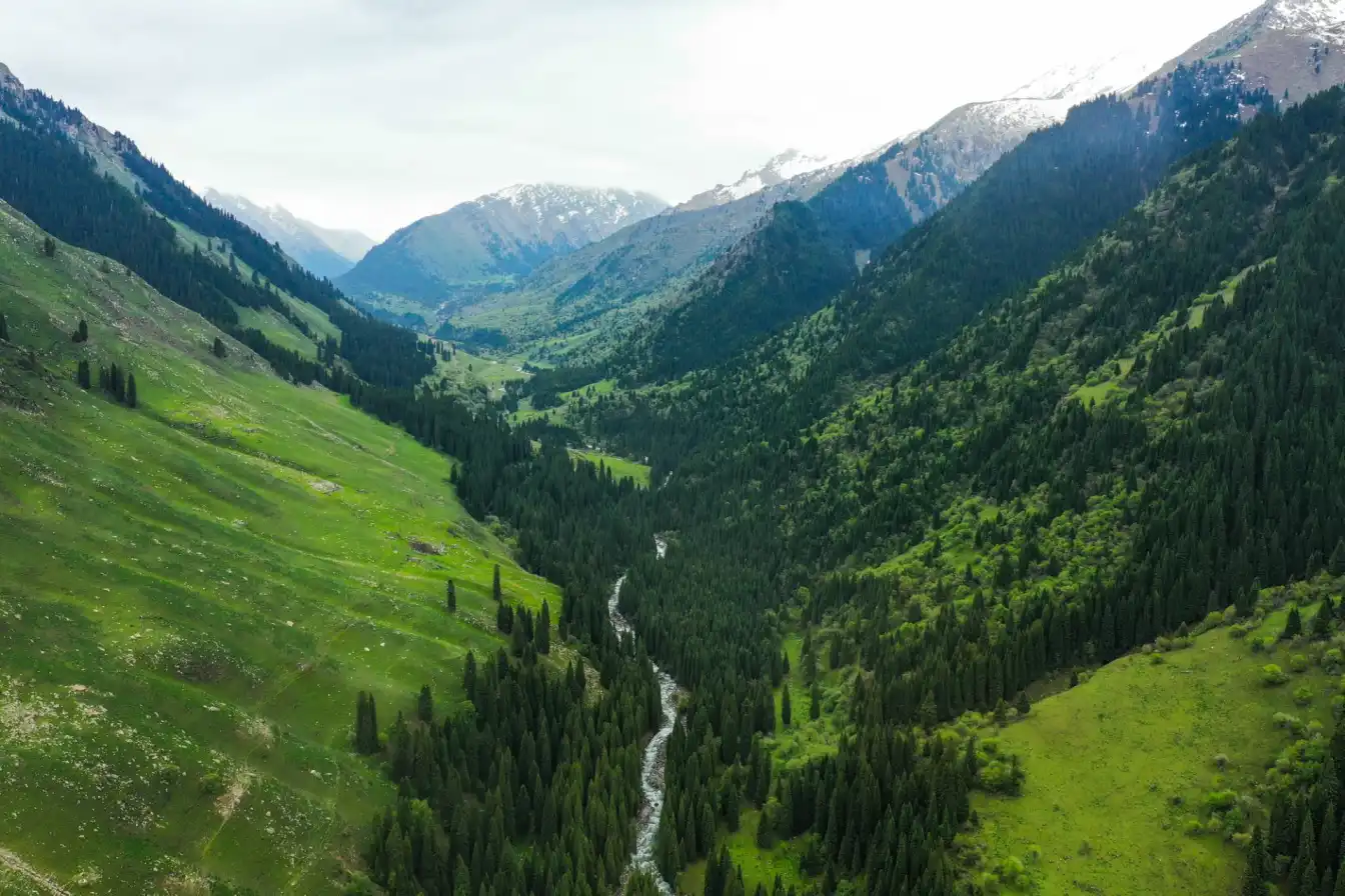 Yili Qiongkushitai Village, Xinjiang travel, scenic beauty, cultural heritage, hospitality