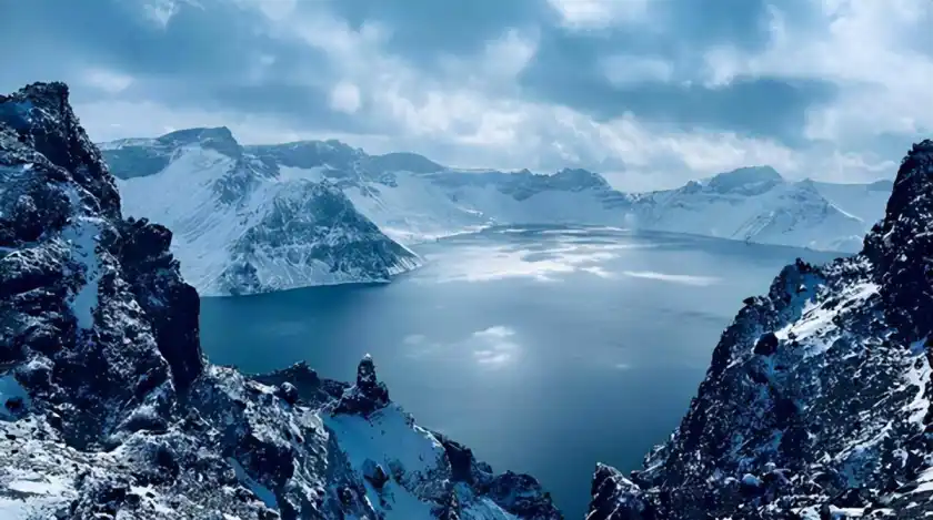 China travel, mountain adventures, scenic beauty, travel photography