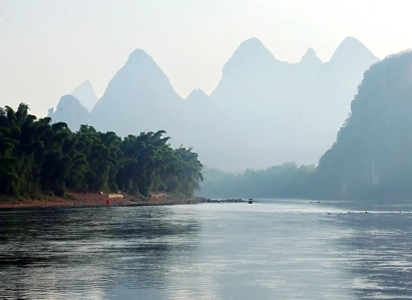 Li River Scenic Area, natural beauty, picturesque landscapes