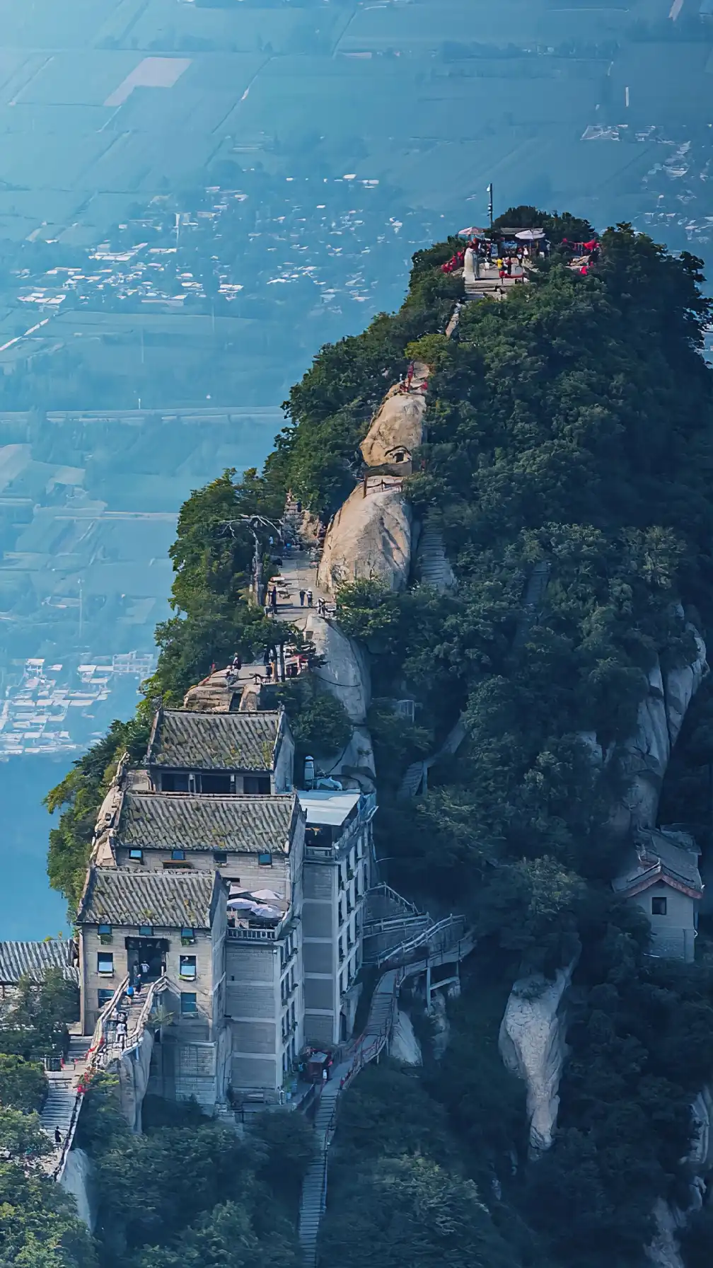 Huashan travel, China tourism, family adventure