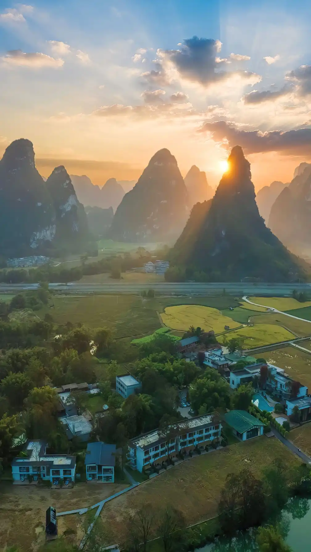 Detian Waterfall travel, China tourism, self-driving in China