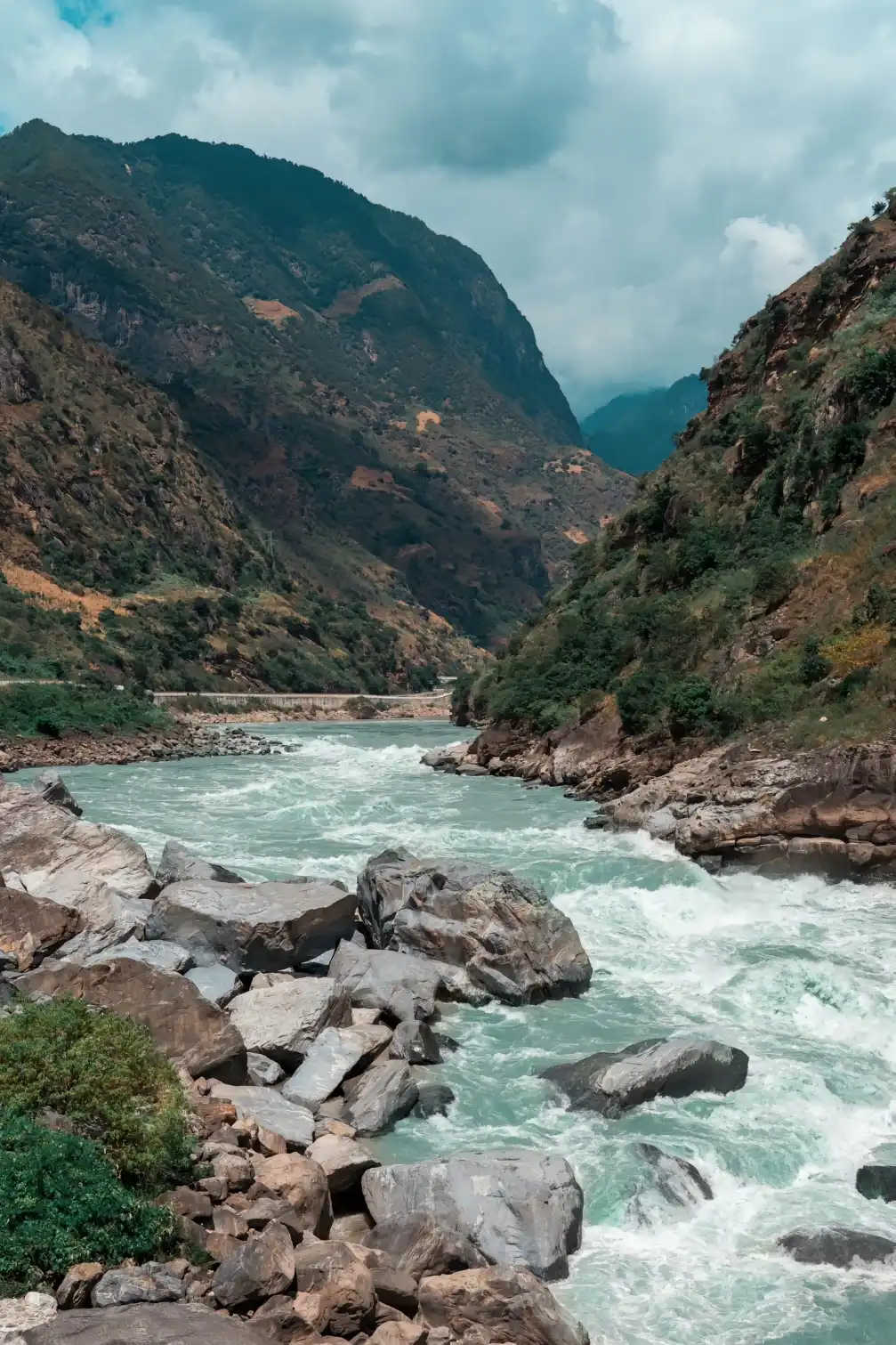 Nujiang Grand Canyon, China travel, Yunnan tourism