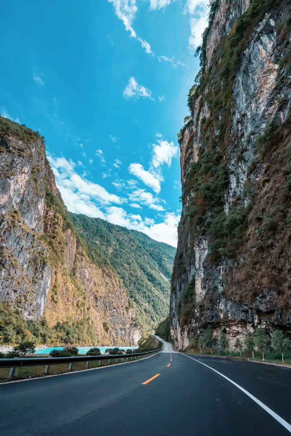 Nujiang Grand Canyon, China travel, Yunnan tourism