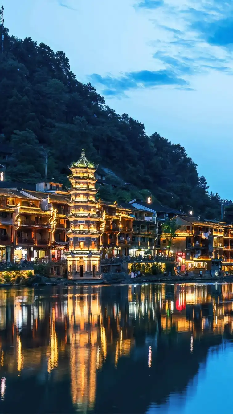 Phoenix Ancient Town travel, China tourism, family trip