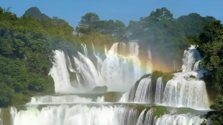 China travel, Detian Waterfall, cross-border attractions