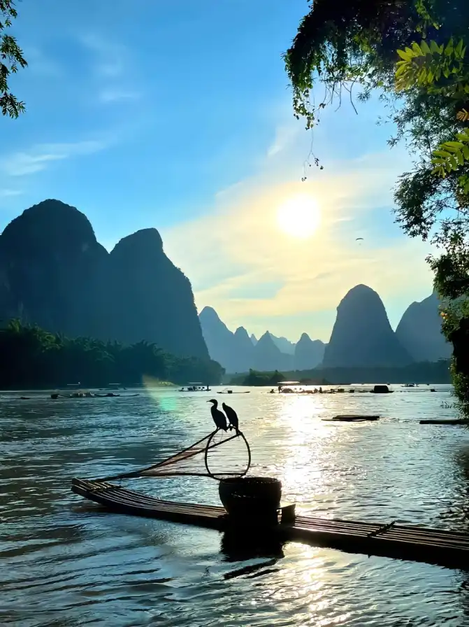 Li River bamboo raft, Li River tour, Li River travel guide, Xingping highlights, Yangshuo travel tips
