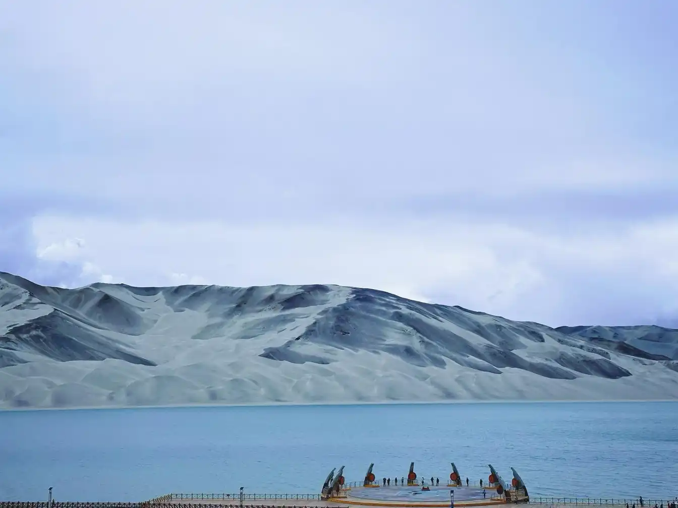 Baisha Lake, White Sand Lake, free viewing spots, scenic guide, Xinjiang travel tips, budget travel