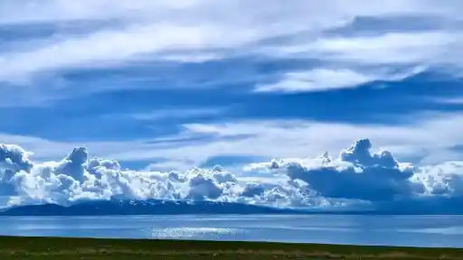 Xinjiang natural scenery, Sailimu Lake, China travel spots